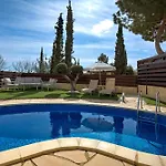 Hg37 Kopiaste - Newly Refurbished With Private Pool & Private Garden, Aphrodite Hills