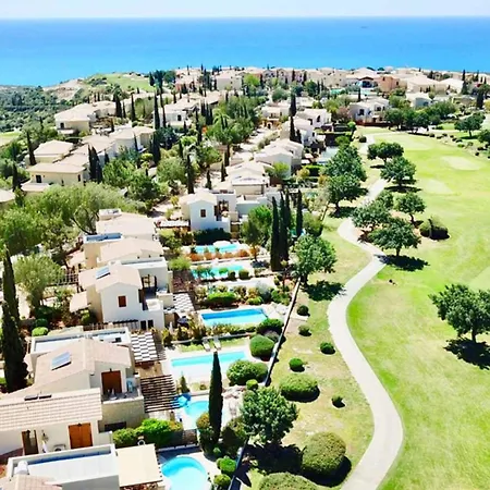 Villa Hg37 Kopiaste - Newly Refurbished With Private Pool & Private Garden, Aphrodite Hills Kouklia