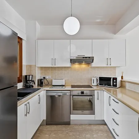 Hg37 Kopiaste - Newly Refurbished With Private Pool & Private Garden, Aphrodite Hills 别墅 库克里亚