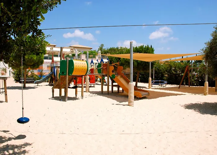 Hg37 Kopiaste - Newly Refurbished With Private Pool & Private Garden, Aphrodite Hills クークリア