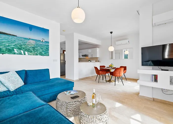 ヴィラ Hg37 Kopiaste - Newly Refurbished With Private Pool & Private Garden, Aphrodite Hills クークリア