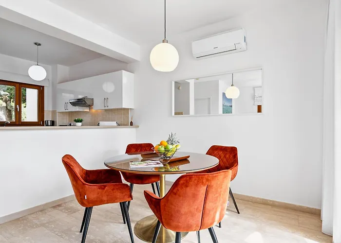 ヴィラ Hg37 Kopiaste - Newly Refurbished With Private Pool & Private Garden, Aphrodite Hills