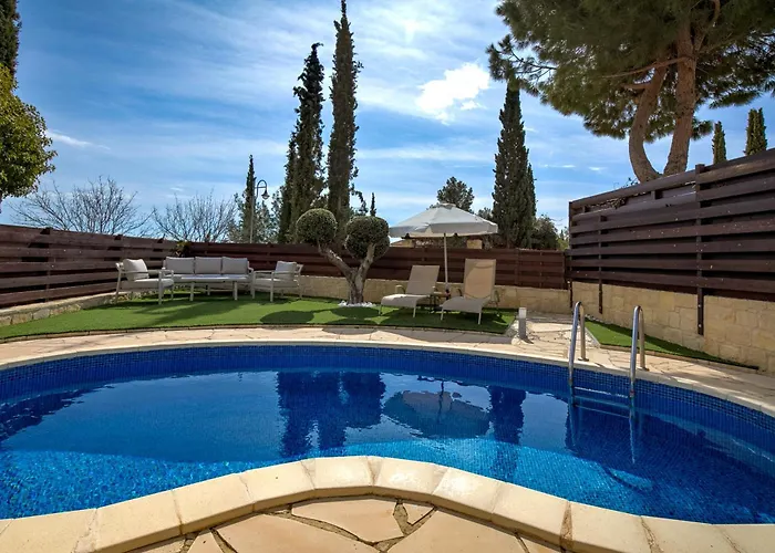 Hg37 Kopiaste - Newly Refurbished With Private Pool & Private Garden, Aphrodite Hills